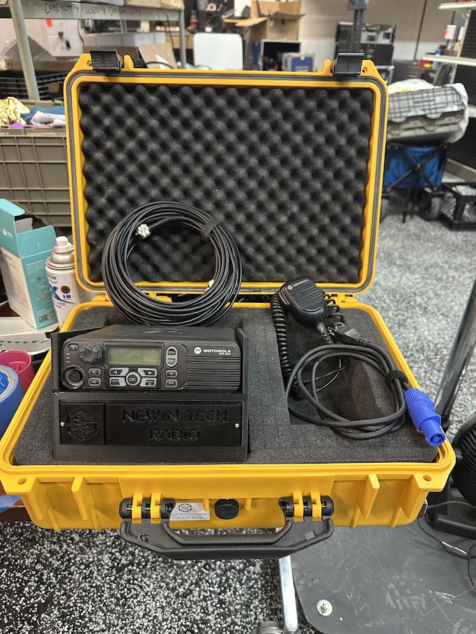Newin Tech mobile base station radio kit with coax and mic in a hard case